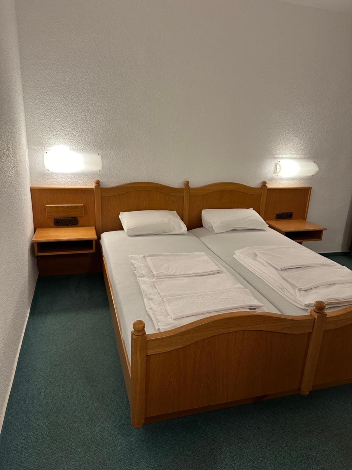 Hotel Sachsenhof Риза Экстерьер фото