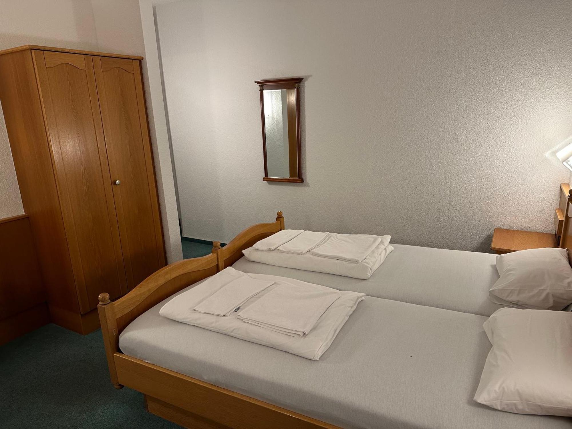 Hotel Sachsenhof Риза Экстерьер фото